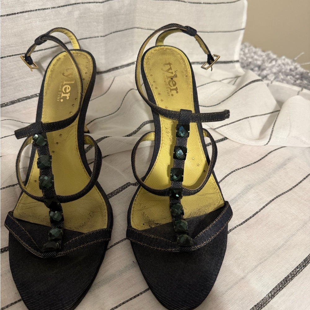 Black Strappy Women's Sandals